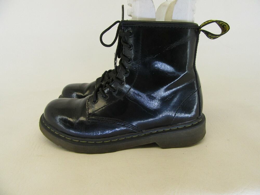 Dr Martens Youth Size 3 M Black Leather 8 Eye Comfort Ankle Boots